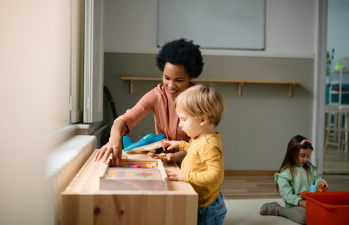Encouraging curiosity in infancy